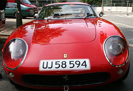 Kaffe Kajs flotte Ferrari